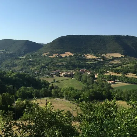 Le Blanc Hébergement de vacances Versols-et-Lapeyre
